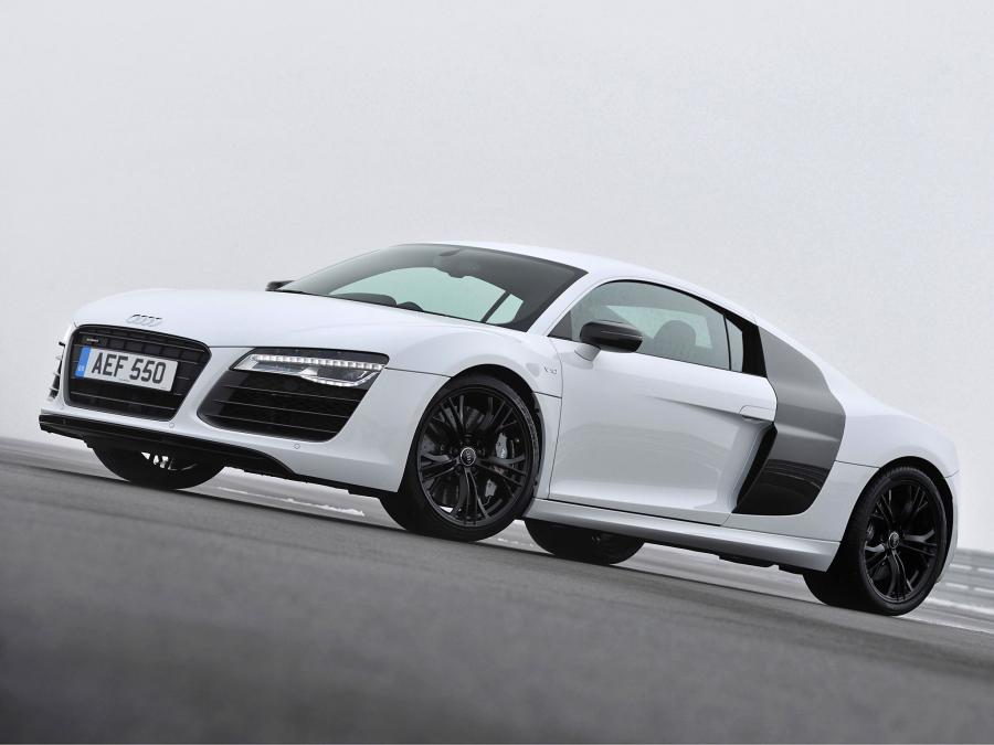  Audi R8 V10 Plus 2013 года  (UK) (фото 14 из 15)